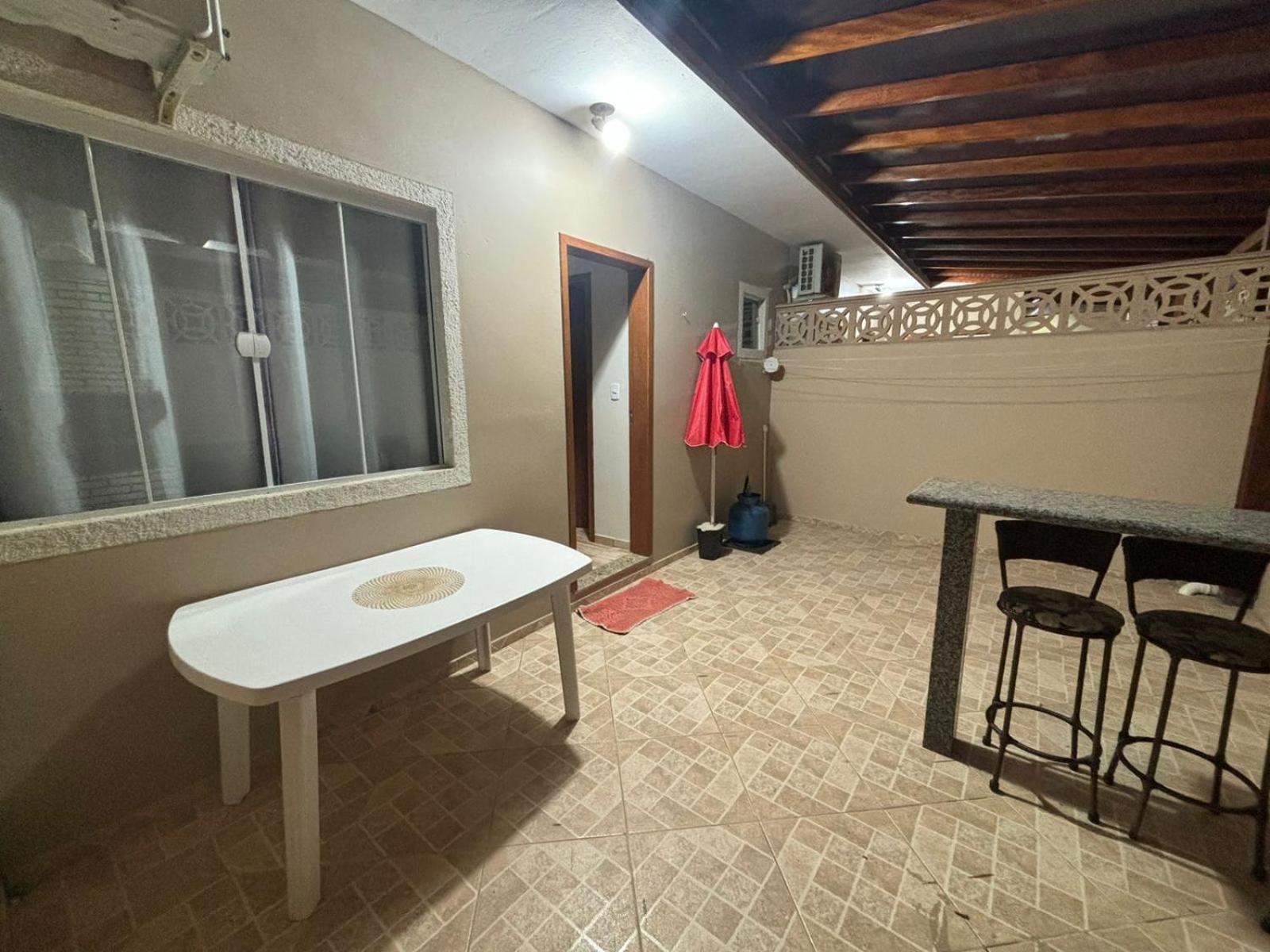 Casa De Praia Бомбиньяс Экстерьер фото
